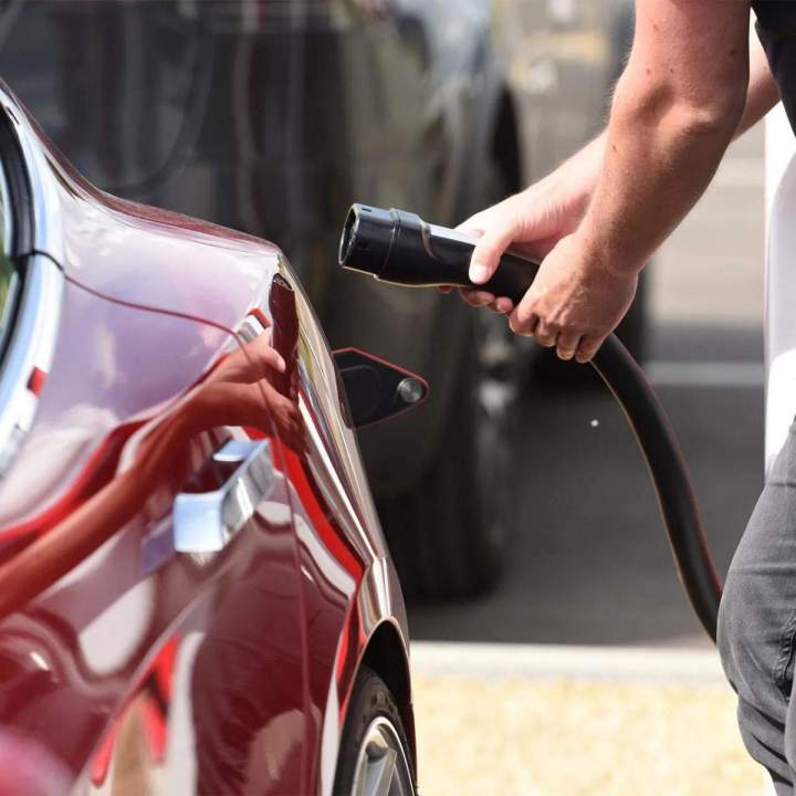 Expert en installation de borne de recharge Évreux
