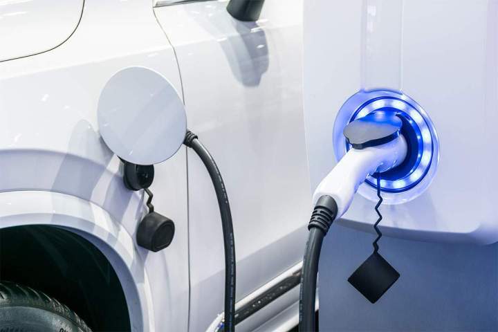 Installation de bornes de recharge IRVE, Saint-Marcel